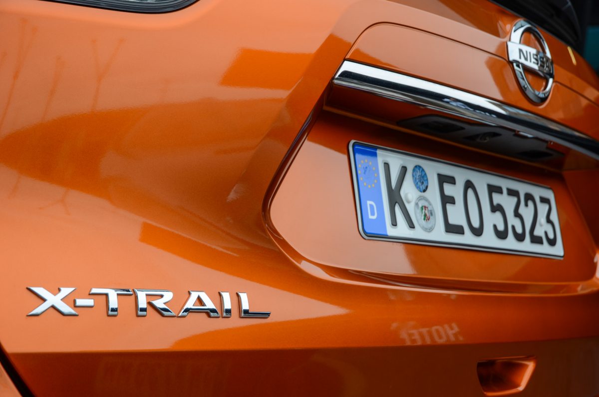NISSAN X-TRAIL