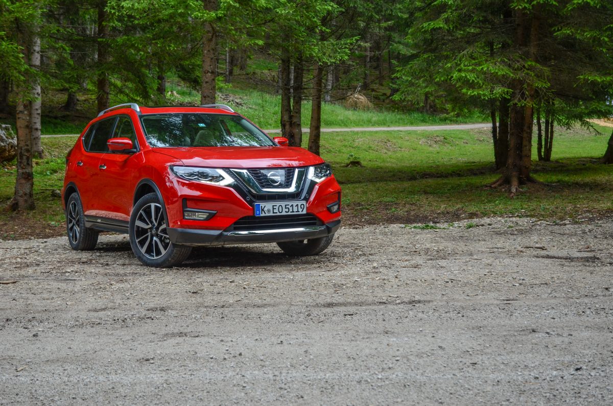 NISSAN X-TRAIL