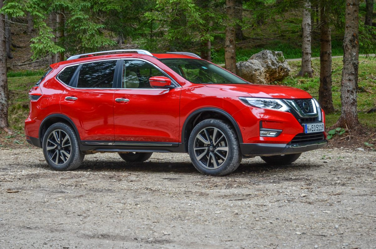 NISSAN X-TRAIL