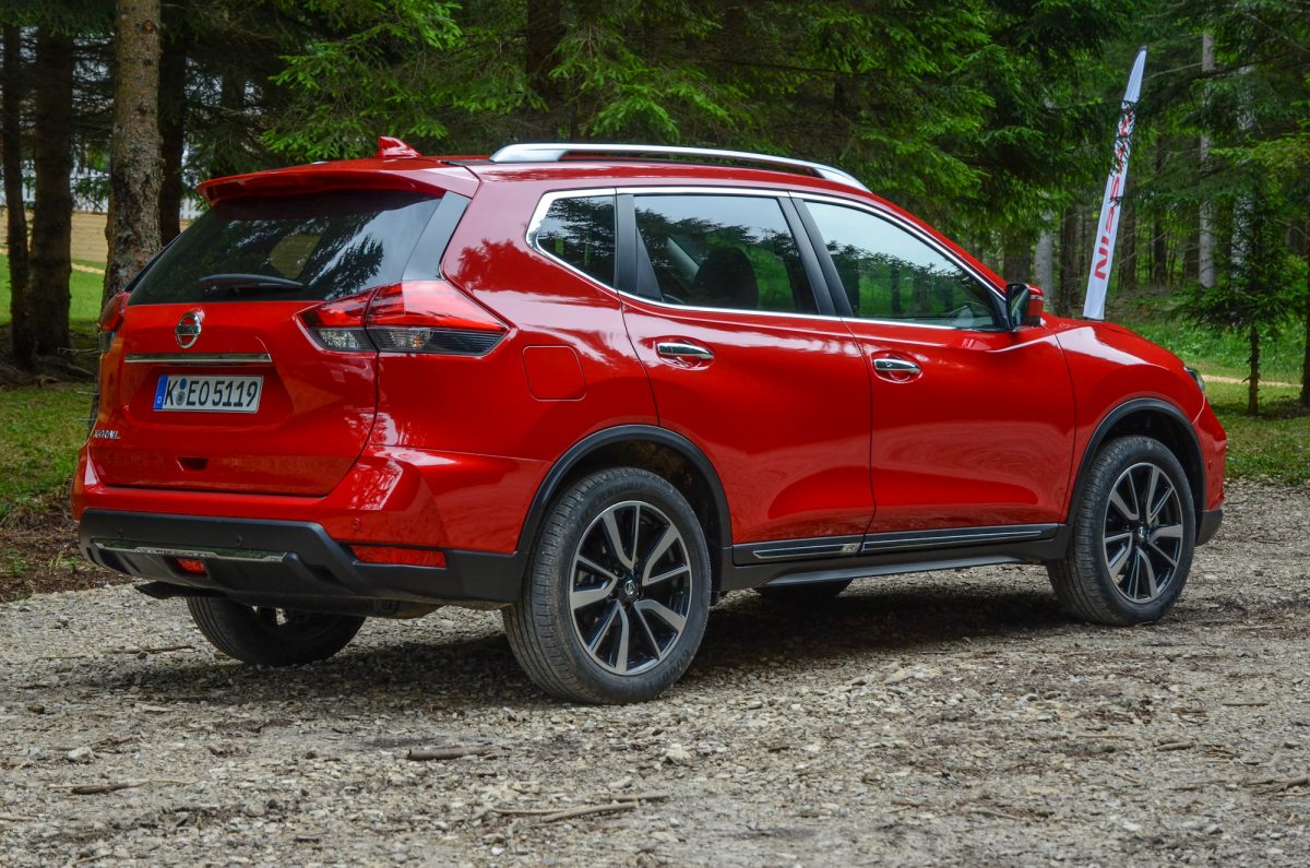 NISSAN X-TRAIL
