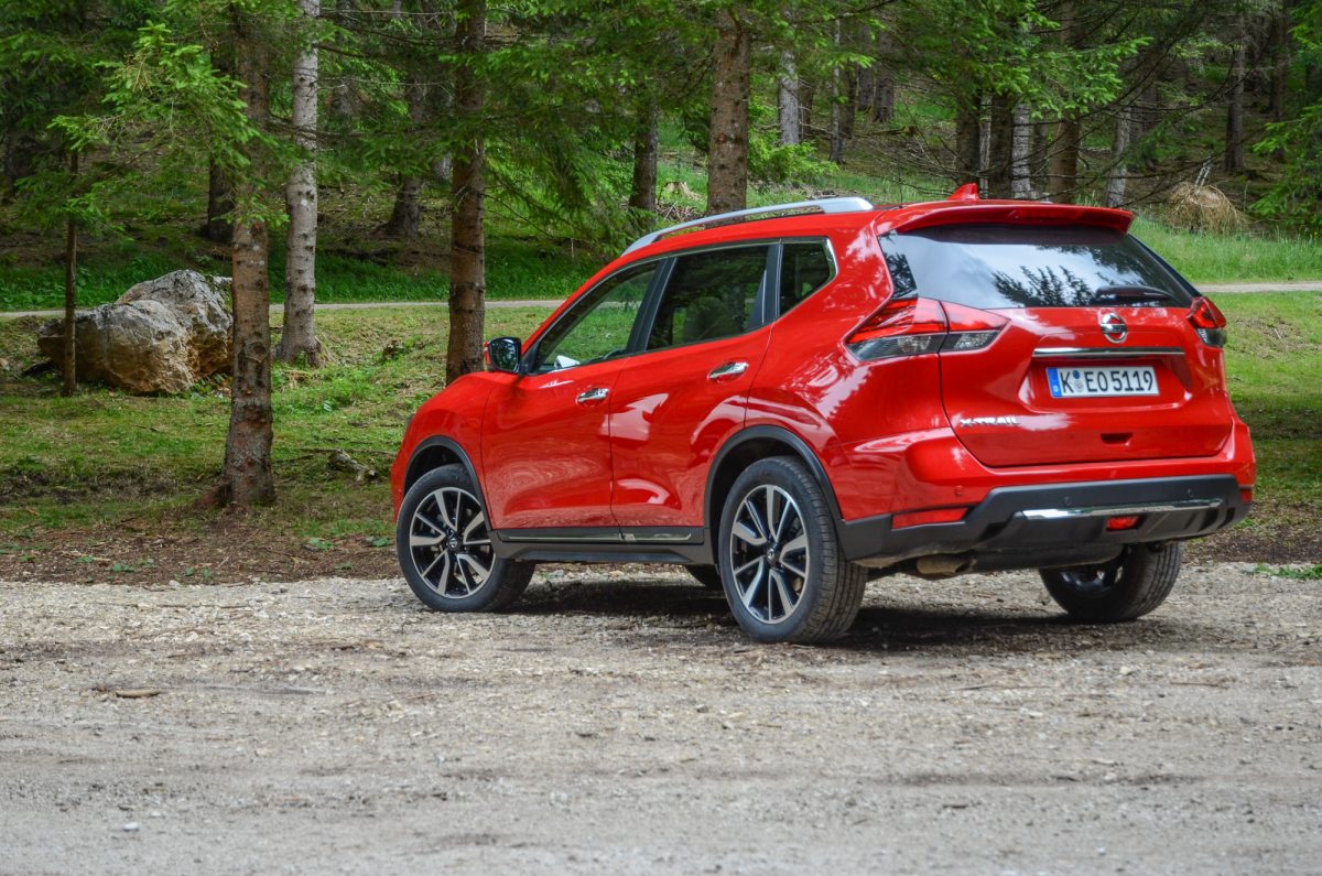 NISSAN X-TRAIL