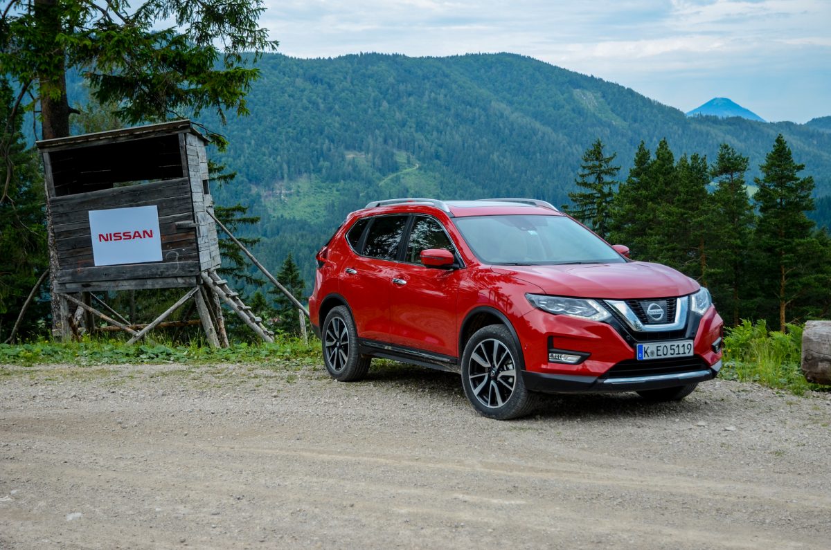 NISSAN X-TRAIL