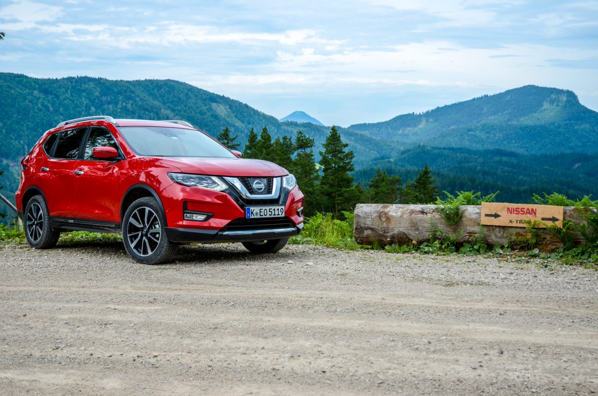 NISSAN X-TRAIL
