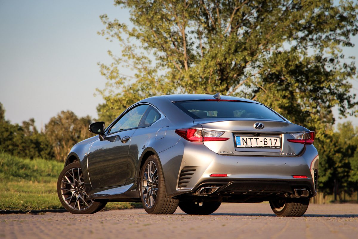 LEXUS RC-F