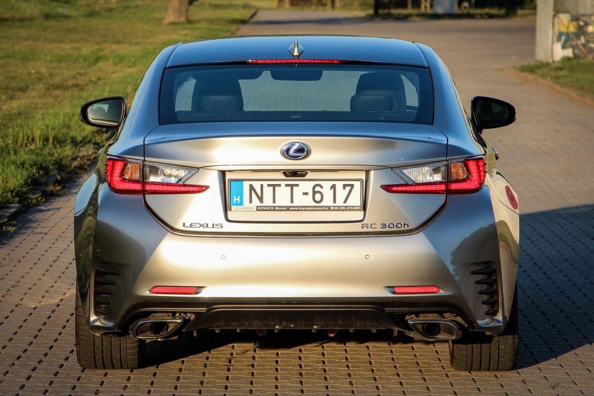 LEXUS RC-F
