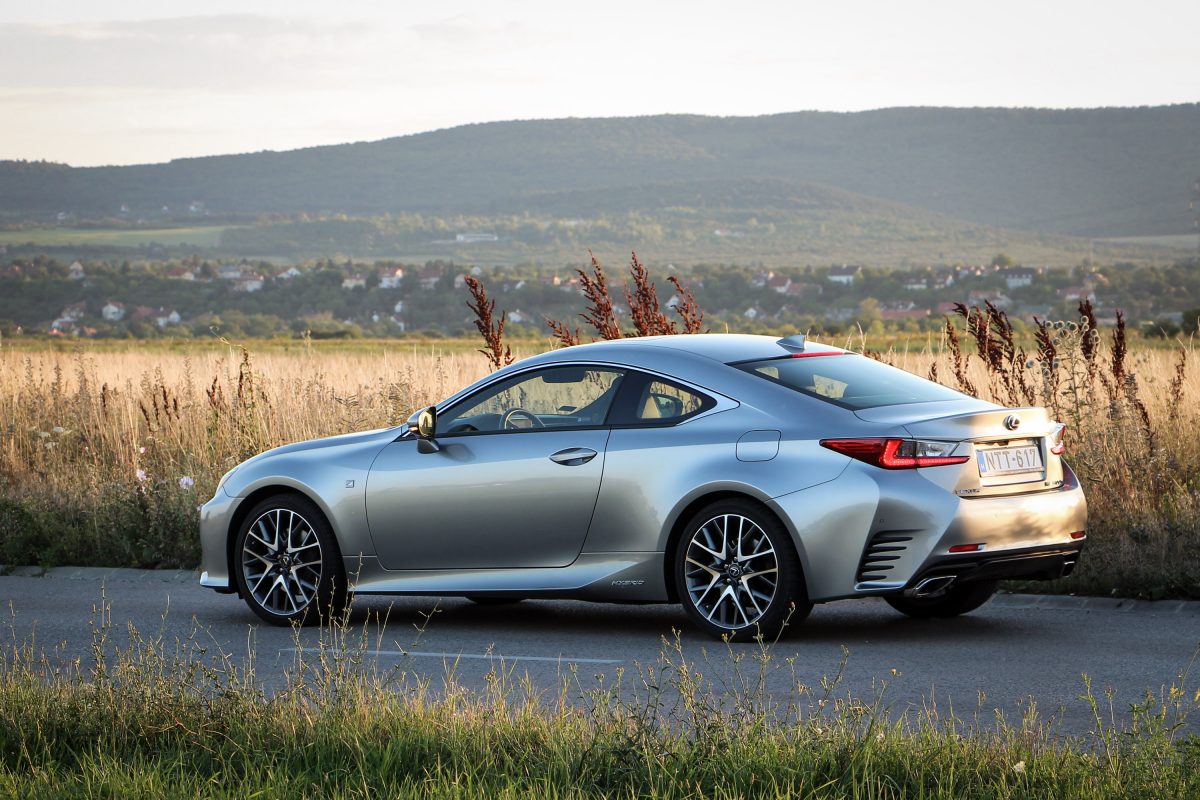 LEXUS RC-F