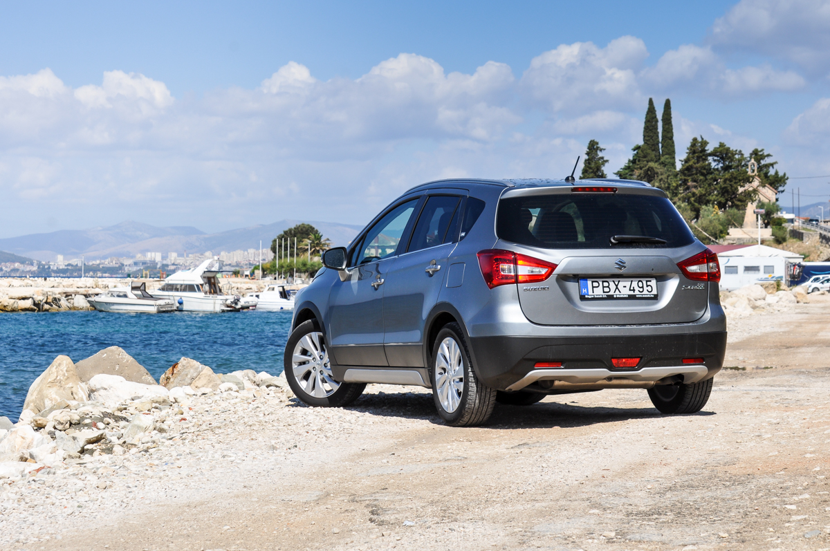 SUZUKI SX4 S-CROSS