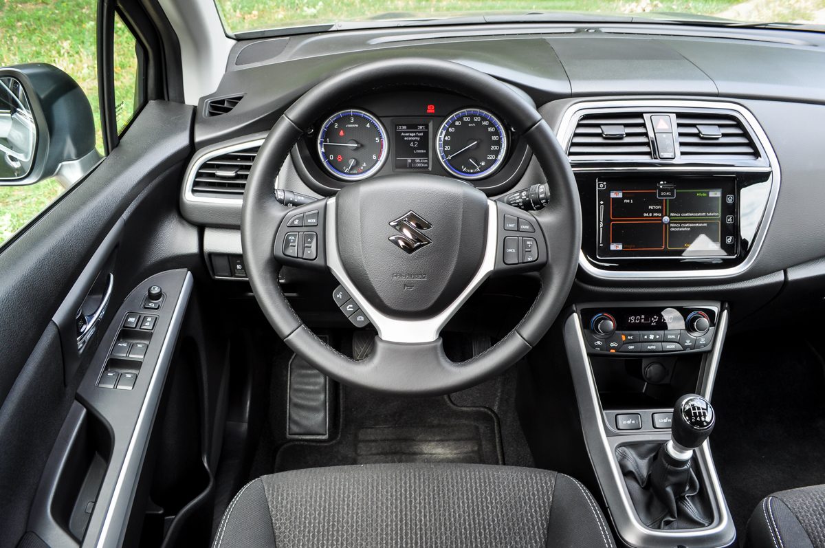 SUZUKI SX4 S-CROSS