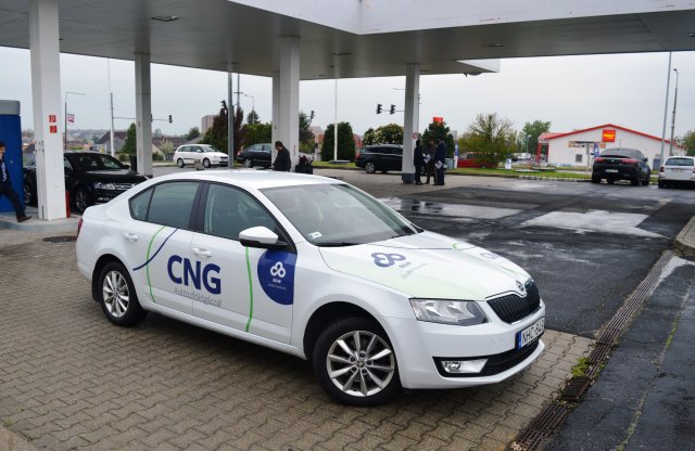 Egyre több honfitársunk vesz CNG üzemű autót - használtan