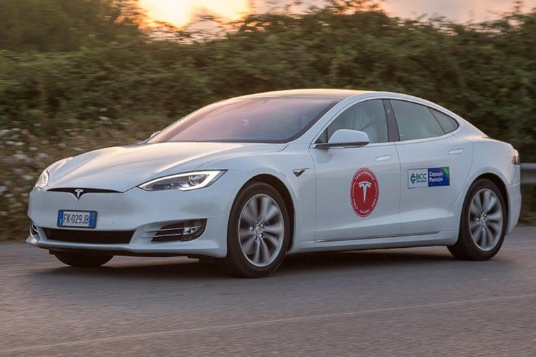 TESLA MODEL S
