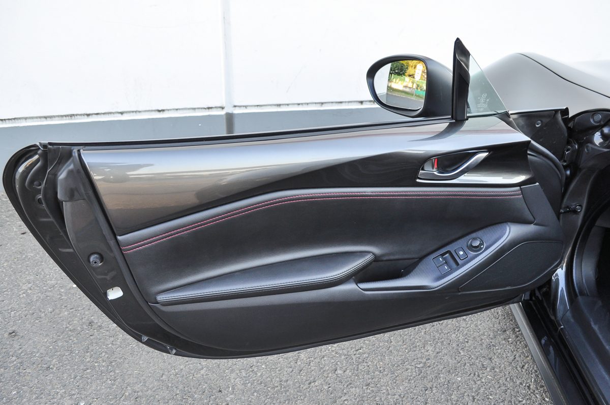 MAZDA MX-5