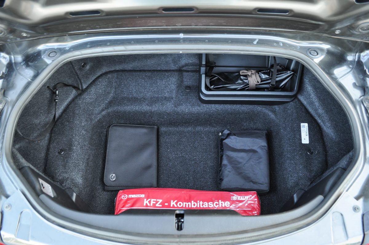 MAZDA MX-5