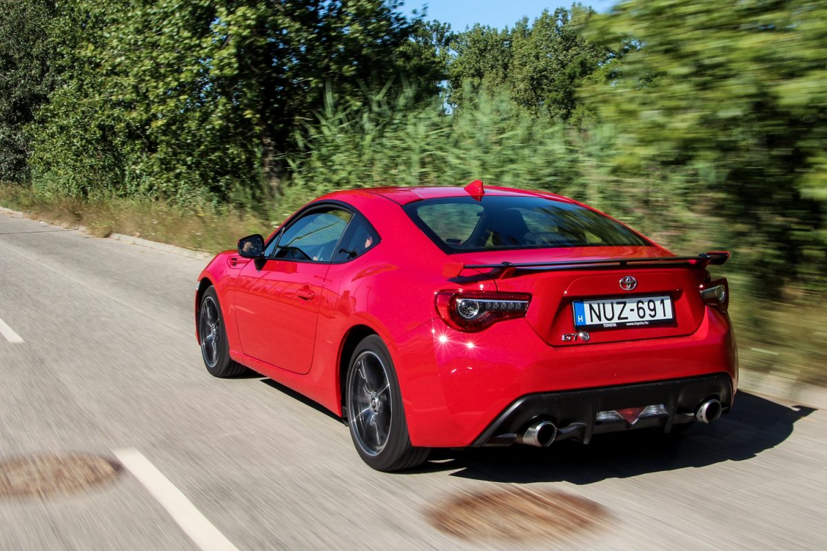 TOYOTA GT86