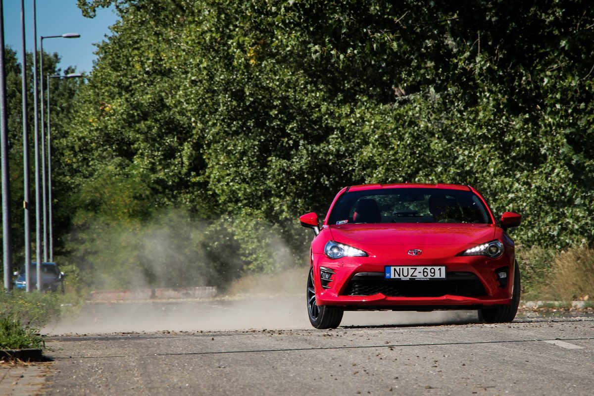 TOYOTA GT86