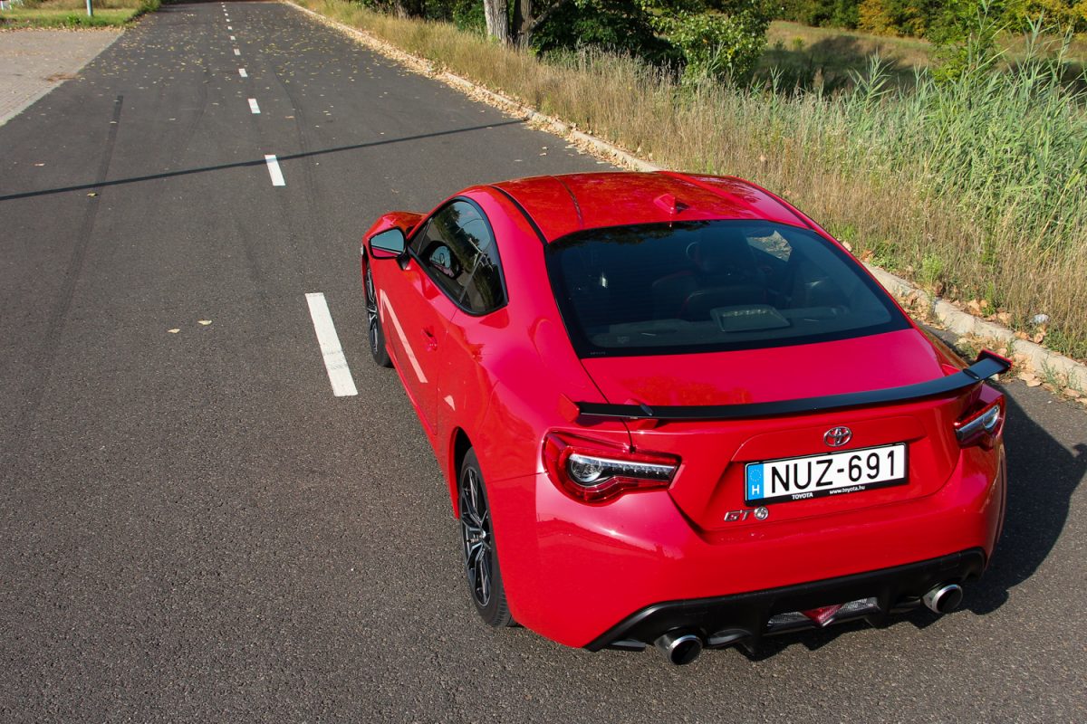 TOYOTA GT86