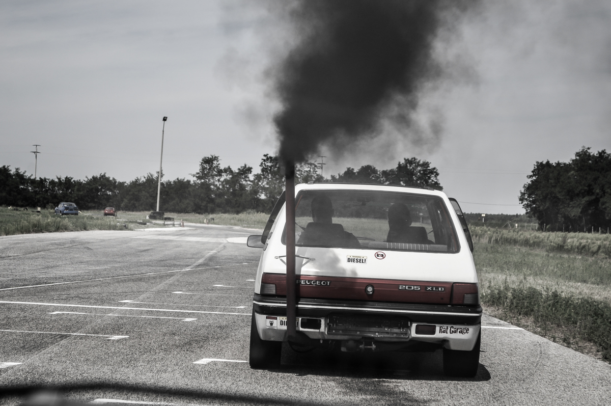 PEUGEOT 205