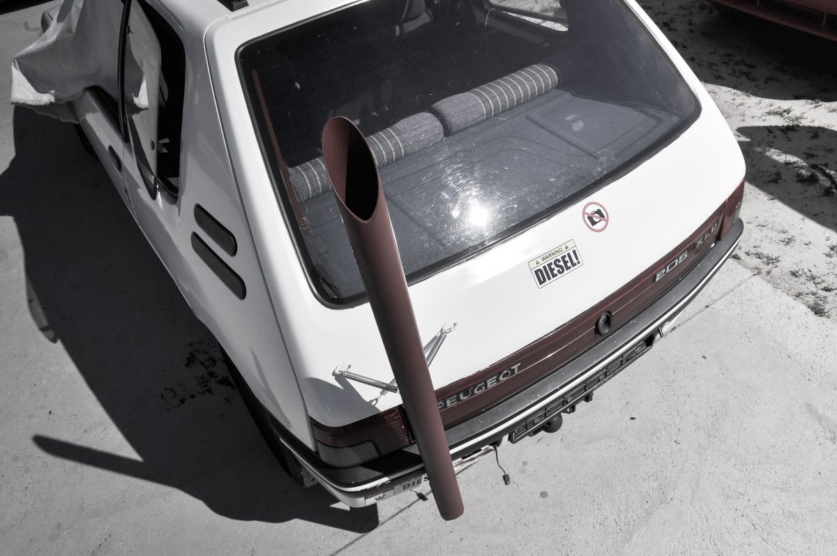PEUGEOT 205