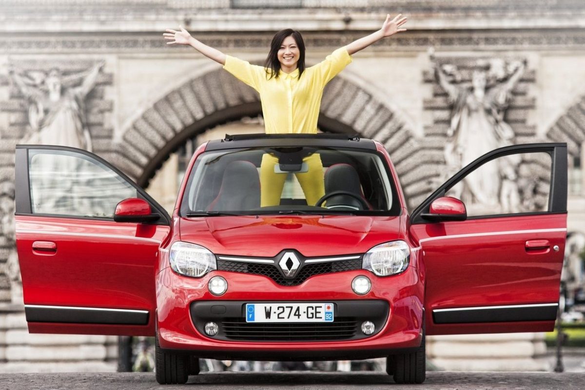 RENAULT