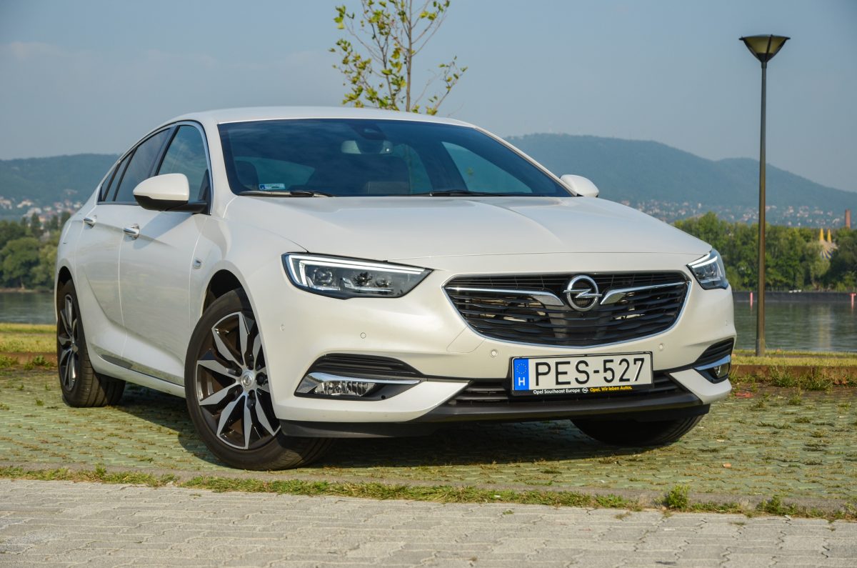 OPEL INSIGNIA