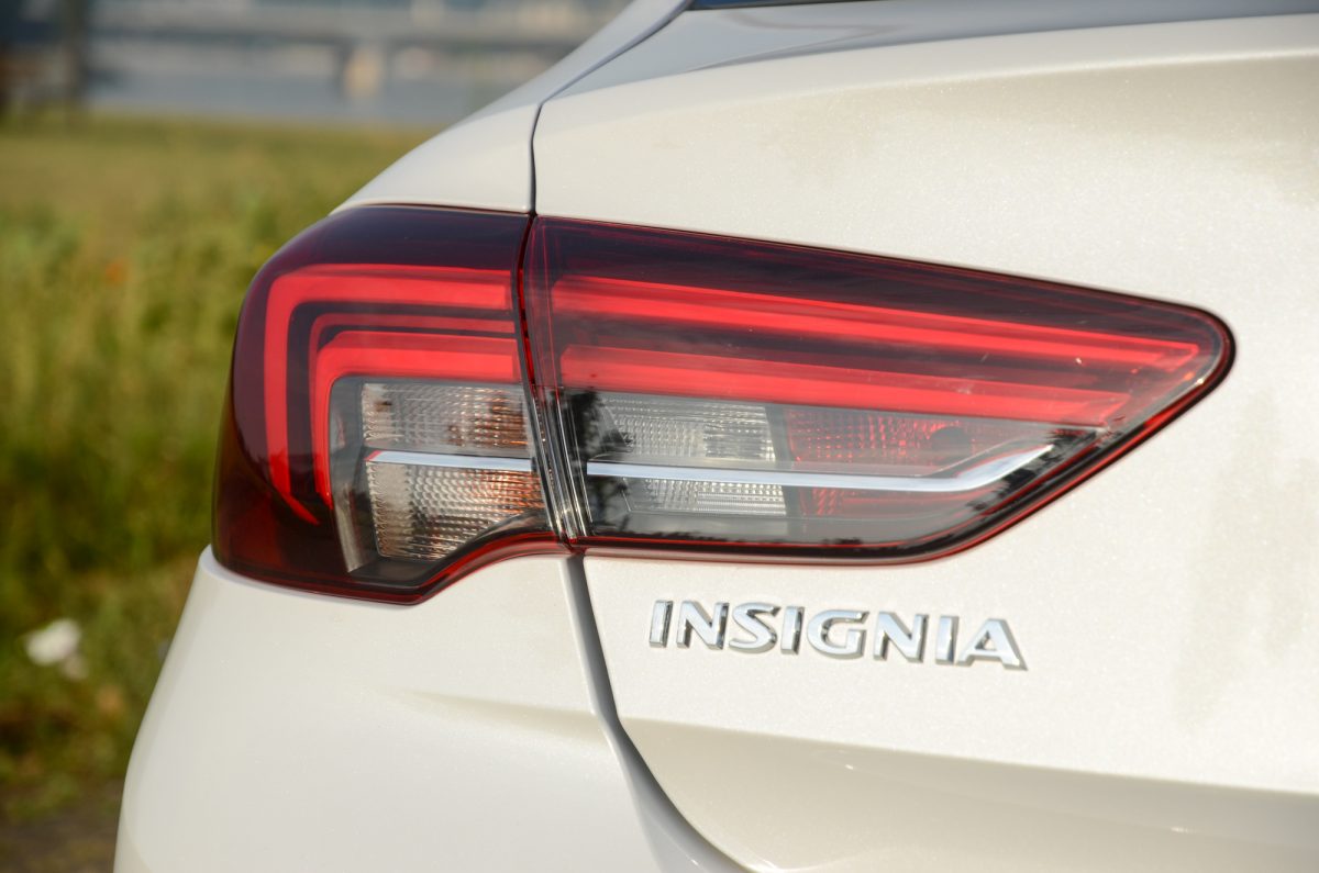 OPEL INSIGNIA