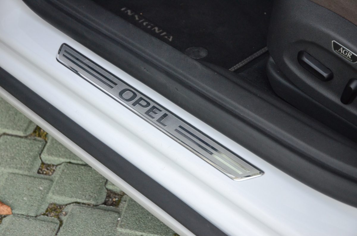 OPEL INSIGNIA