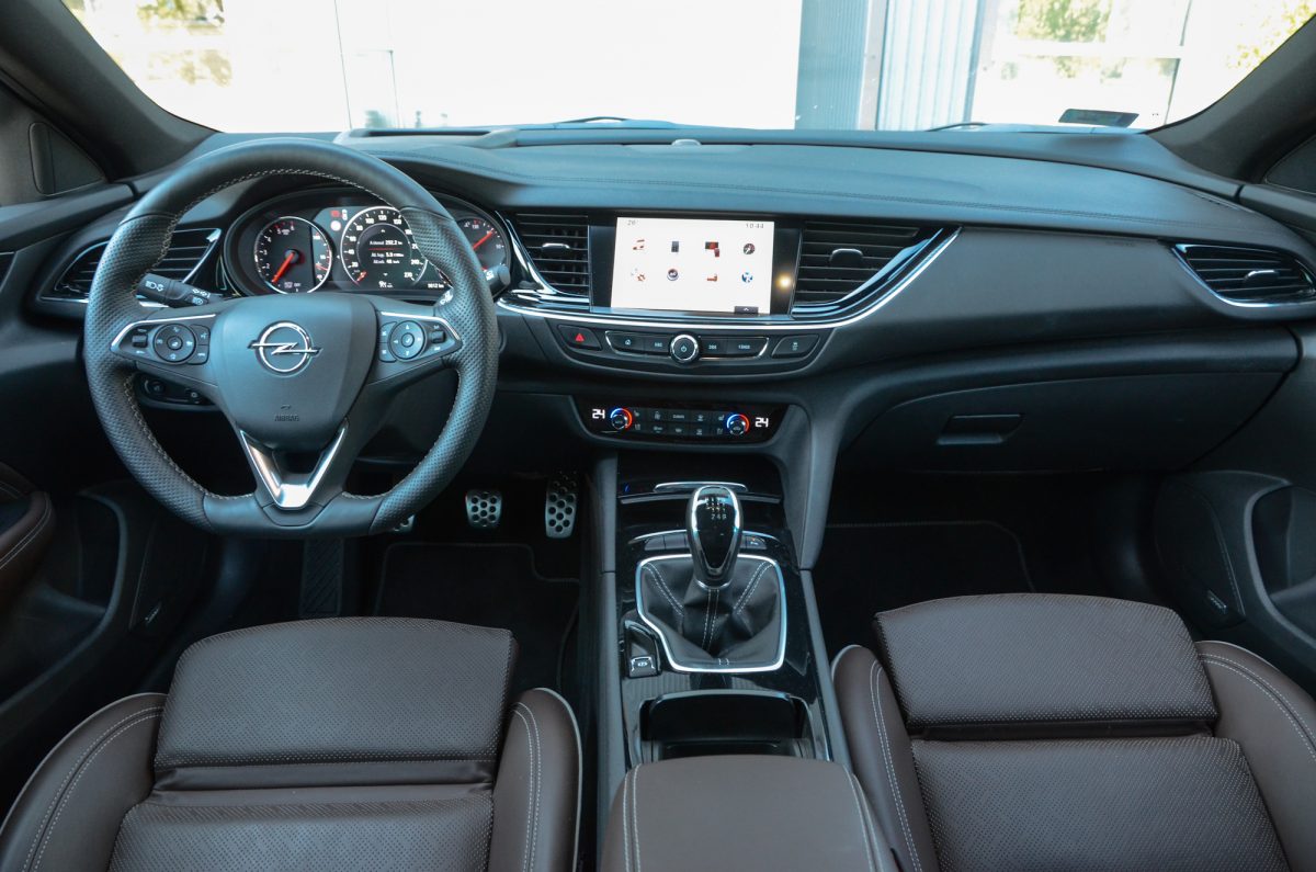 OPEL INSIGNIA