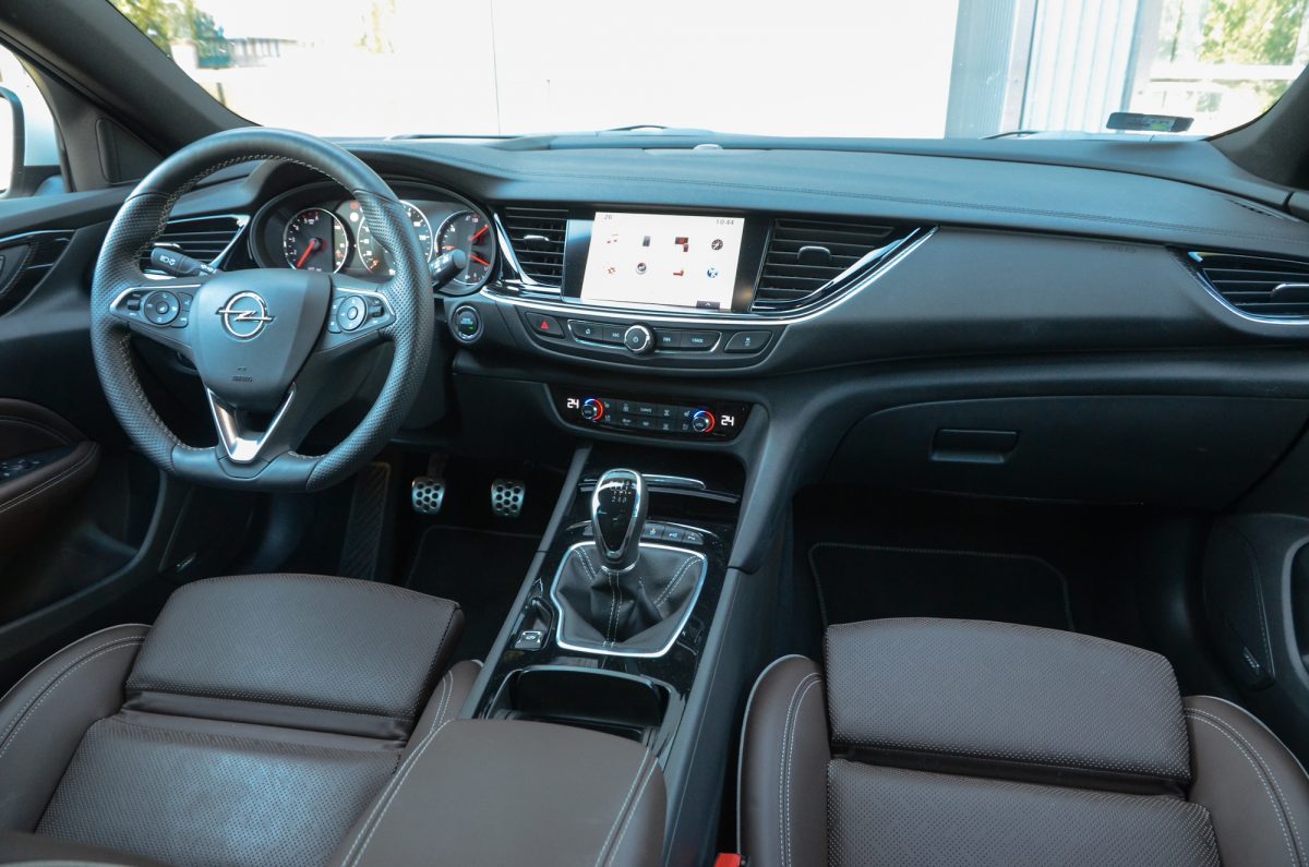 OPEL INSIGNIA