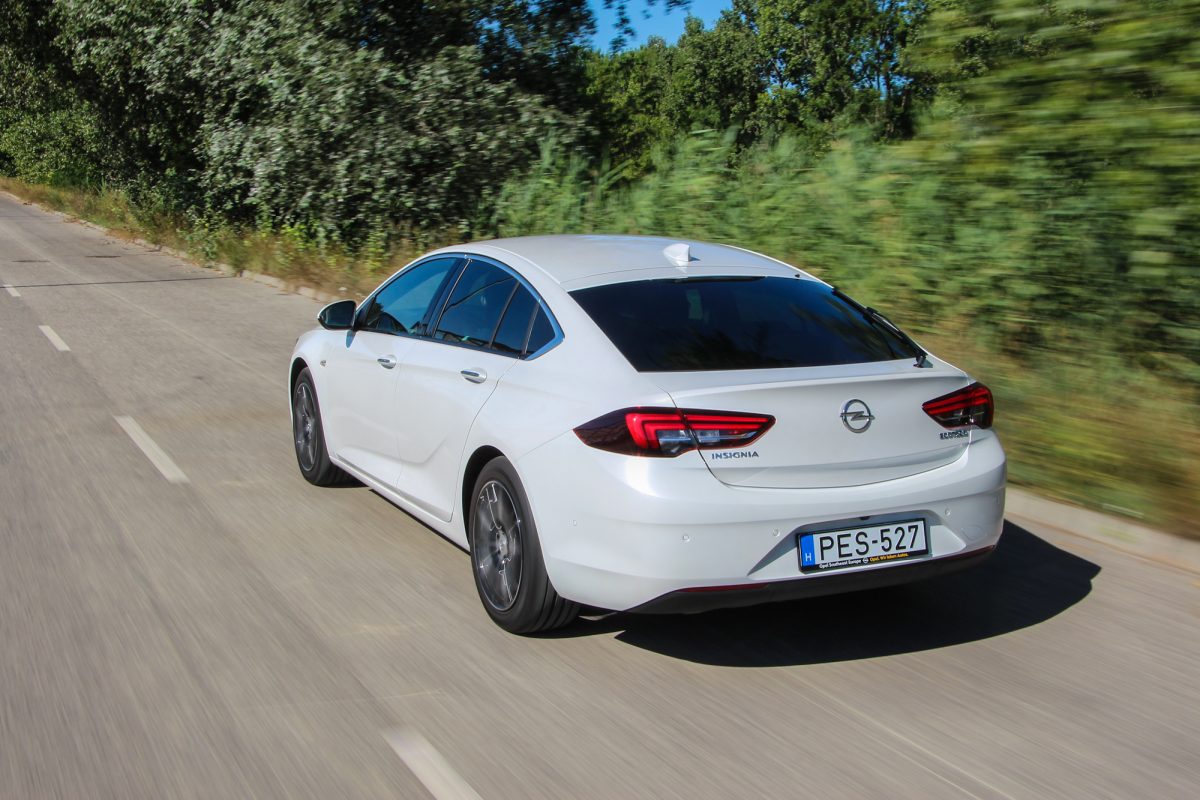 OPEL INSIGNIA