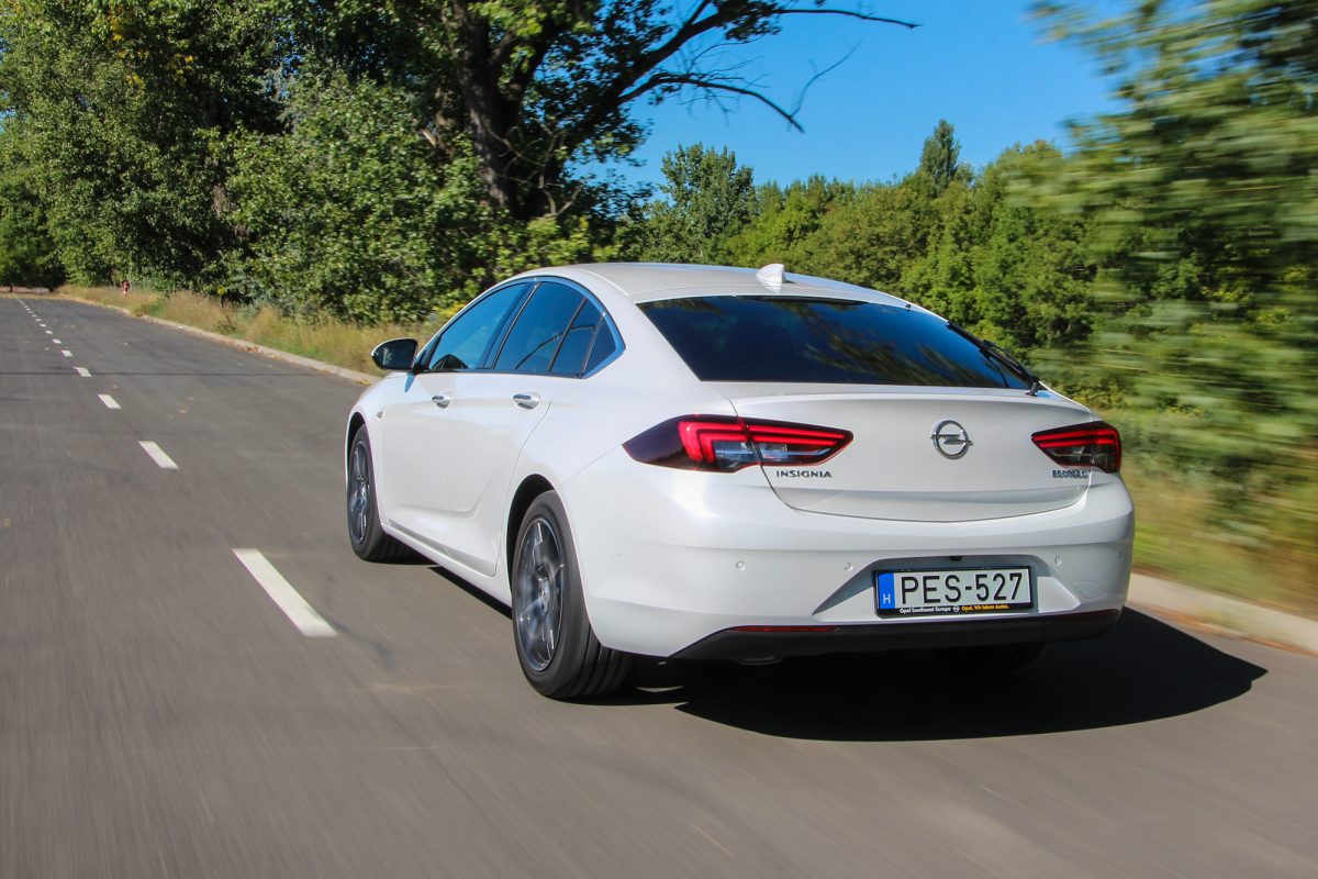OPEL INSIGNIA