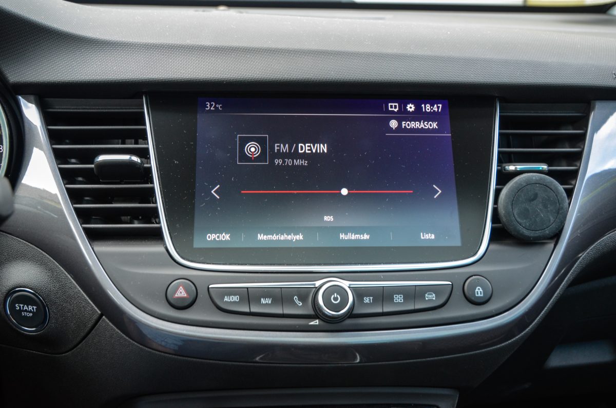 OPEL CROSSLAND X