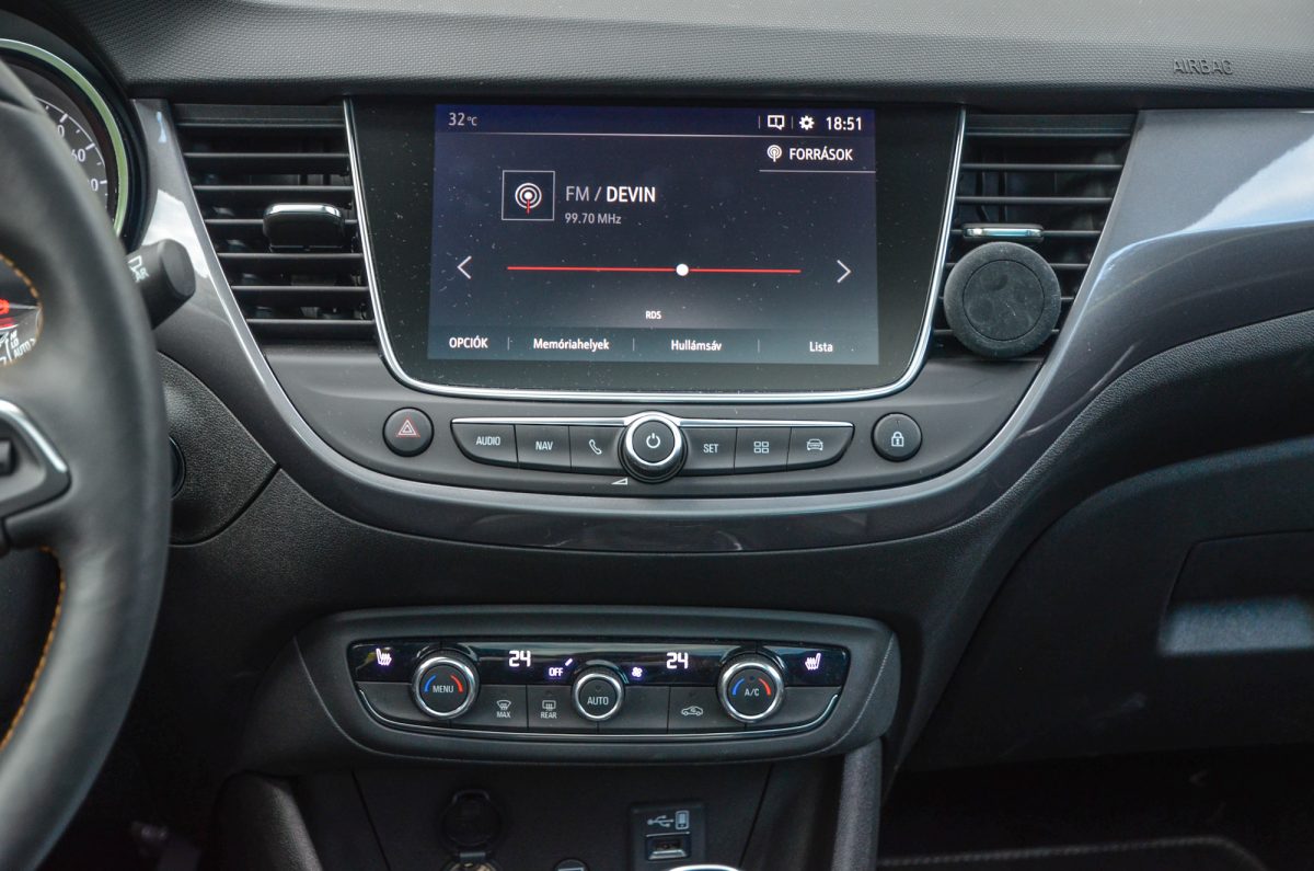 OPEL CROSSLAND X
