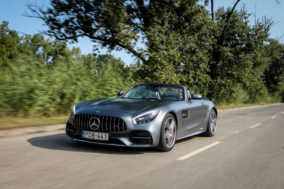 MERCEDES-AMG GT