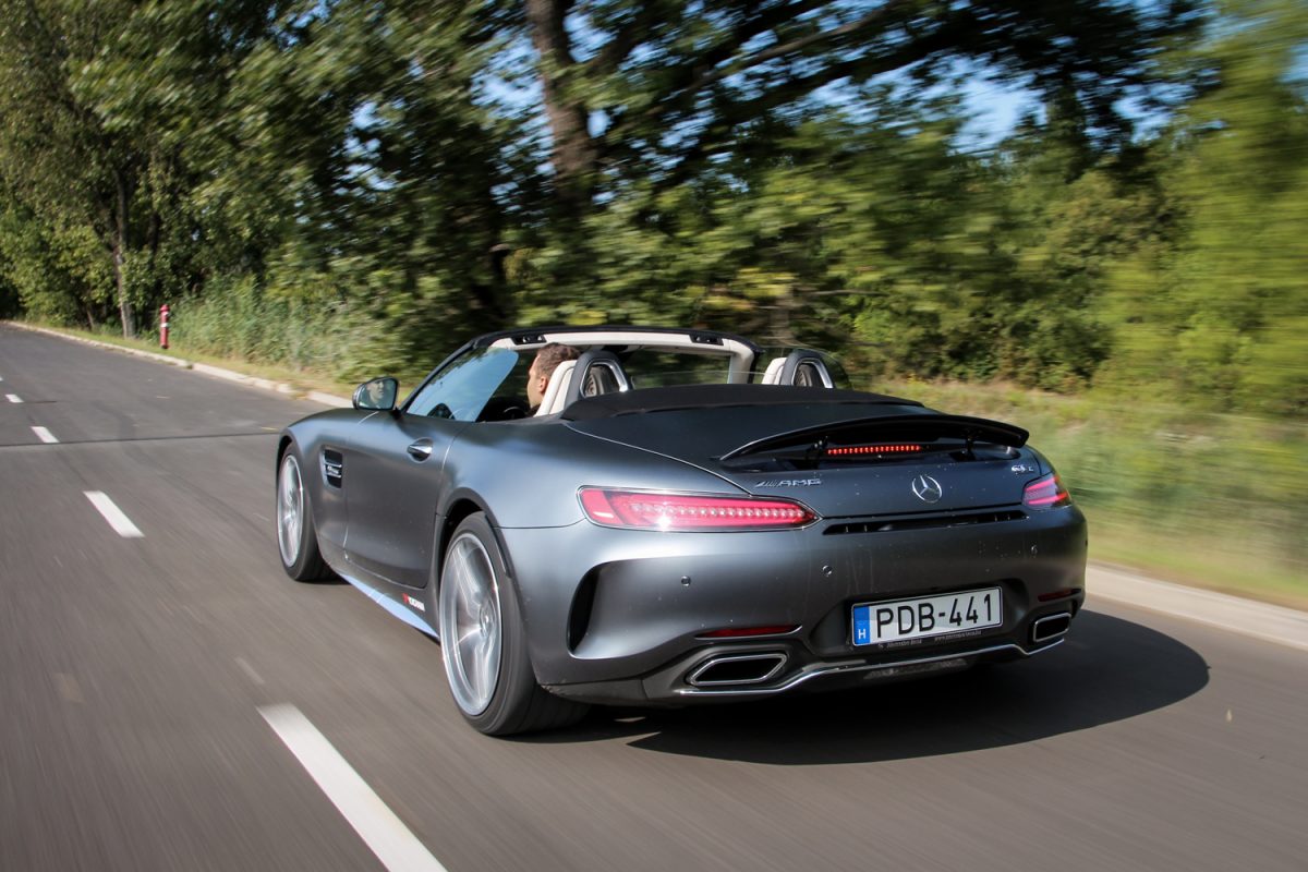 MERCEDES-AMG GT