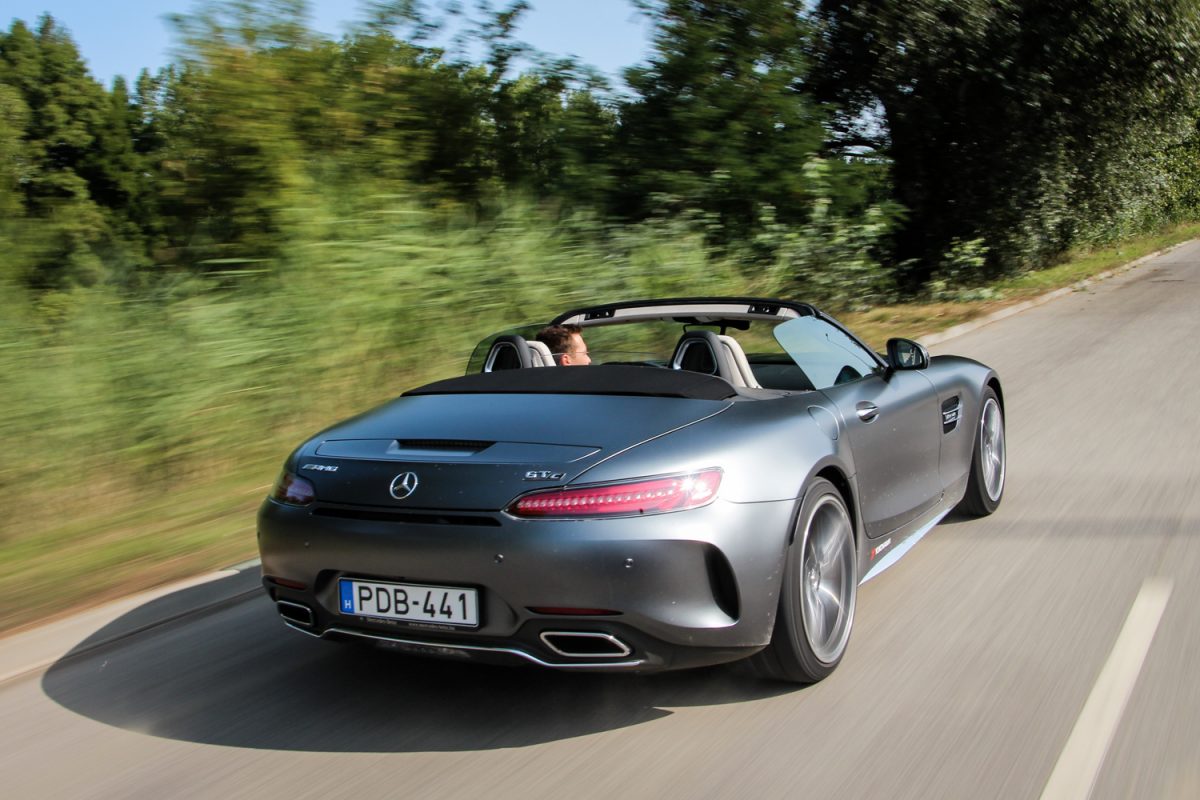 MERCEDES-AMG GT