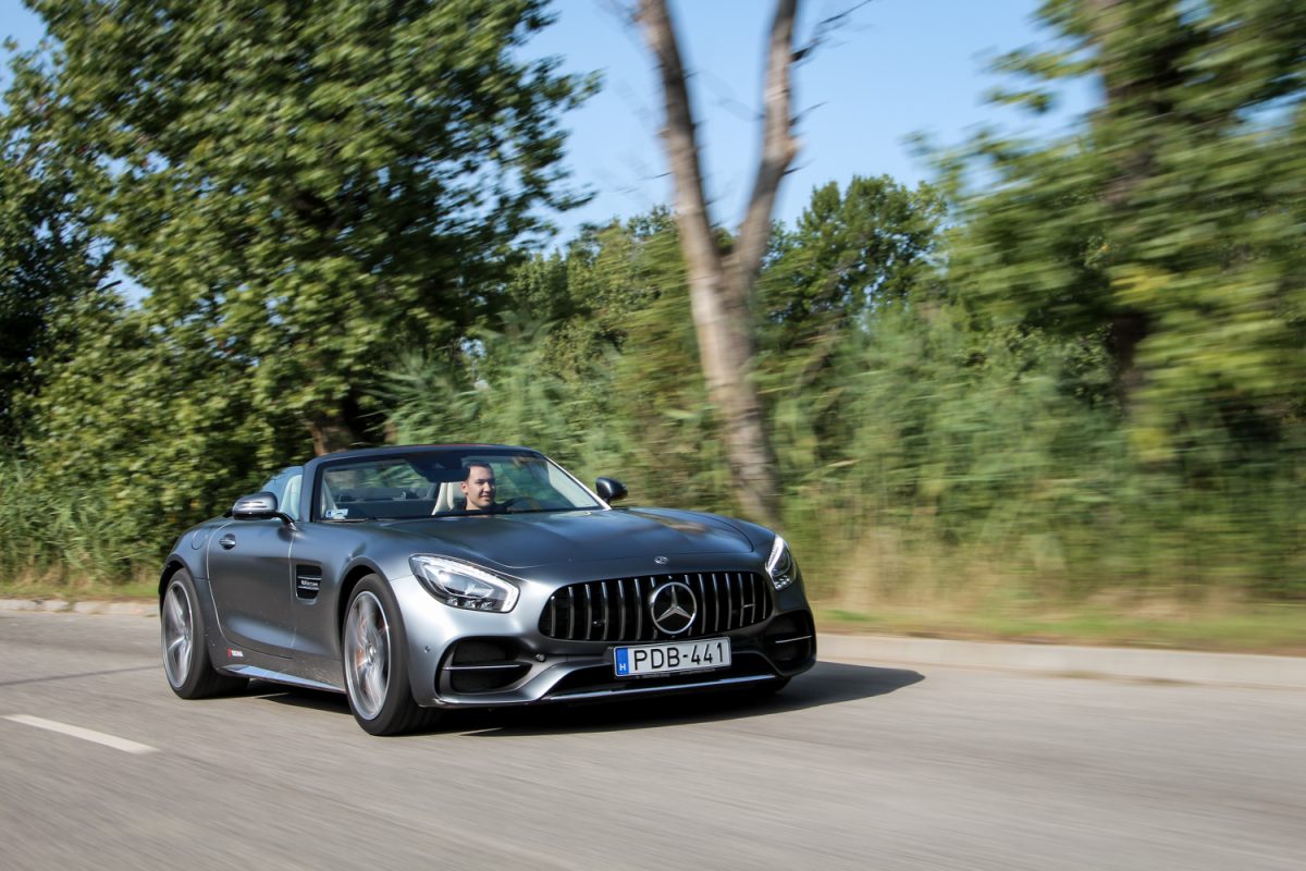 MERCEDES-AMG GT