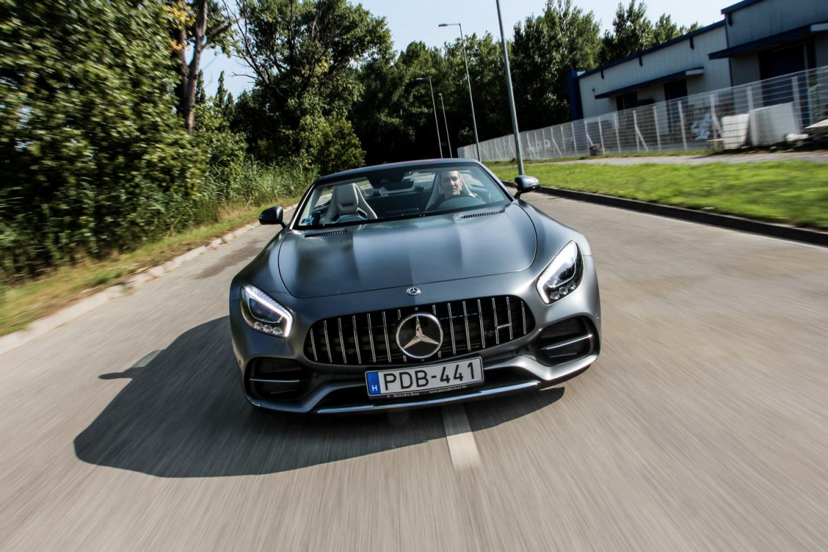 MERCEDES-AMG GT