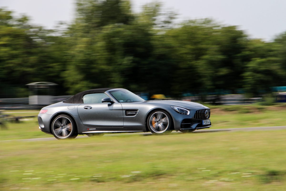 MERCEDES-AMG GT