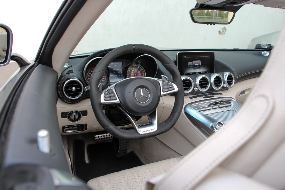 MERCEDES-AMG GT