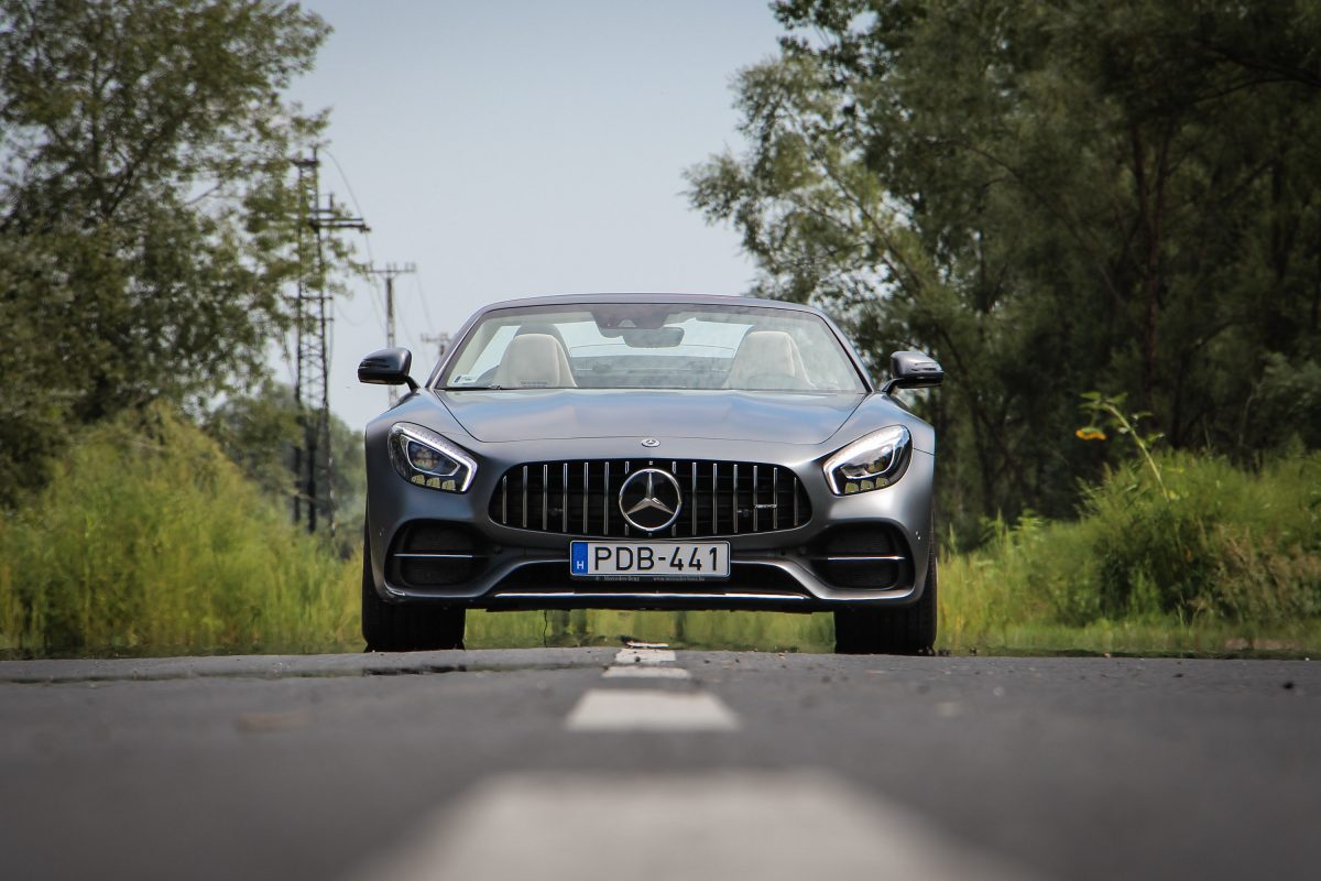 MERCEDES-AMG GT