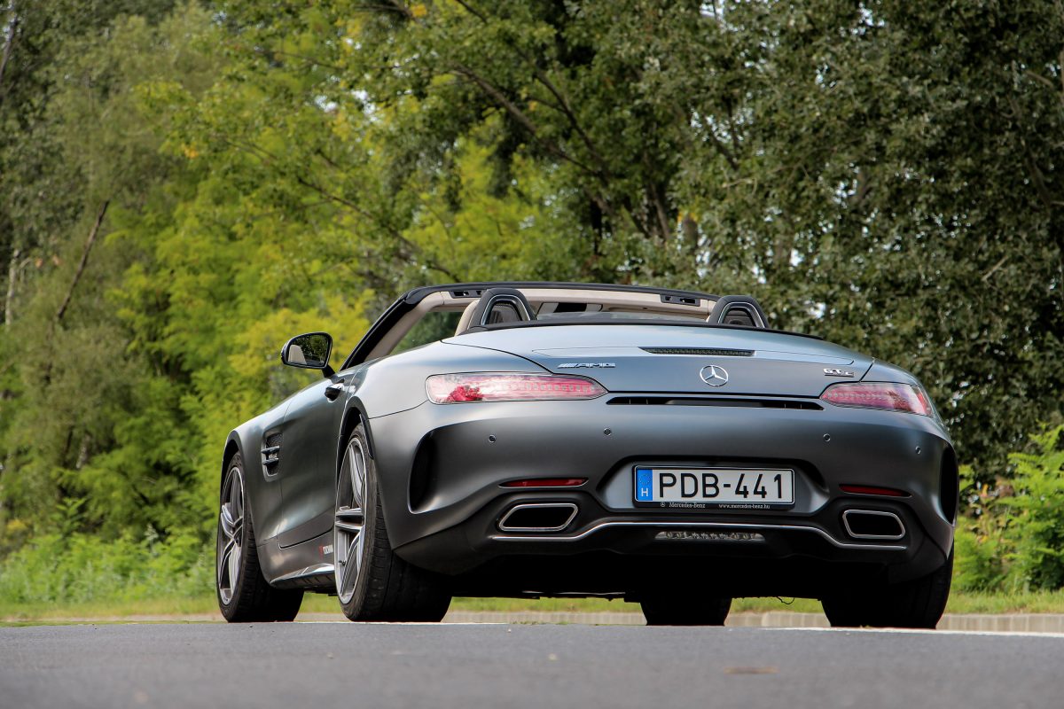 MERCEDES-AMG GT