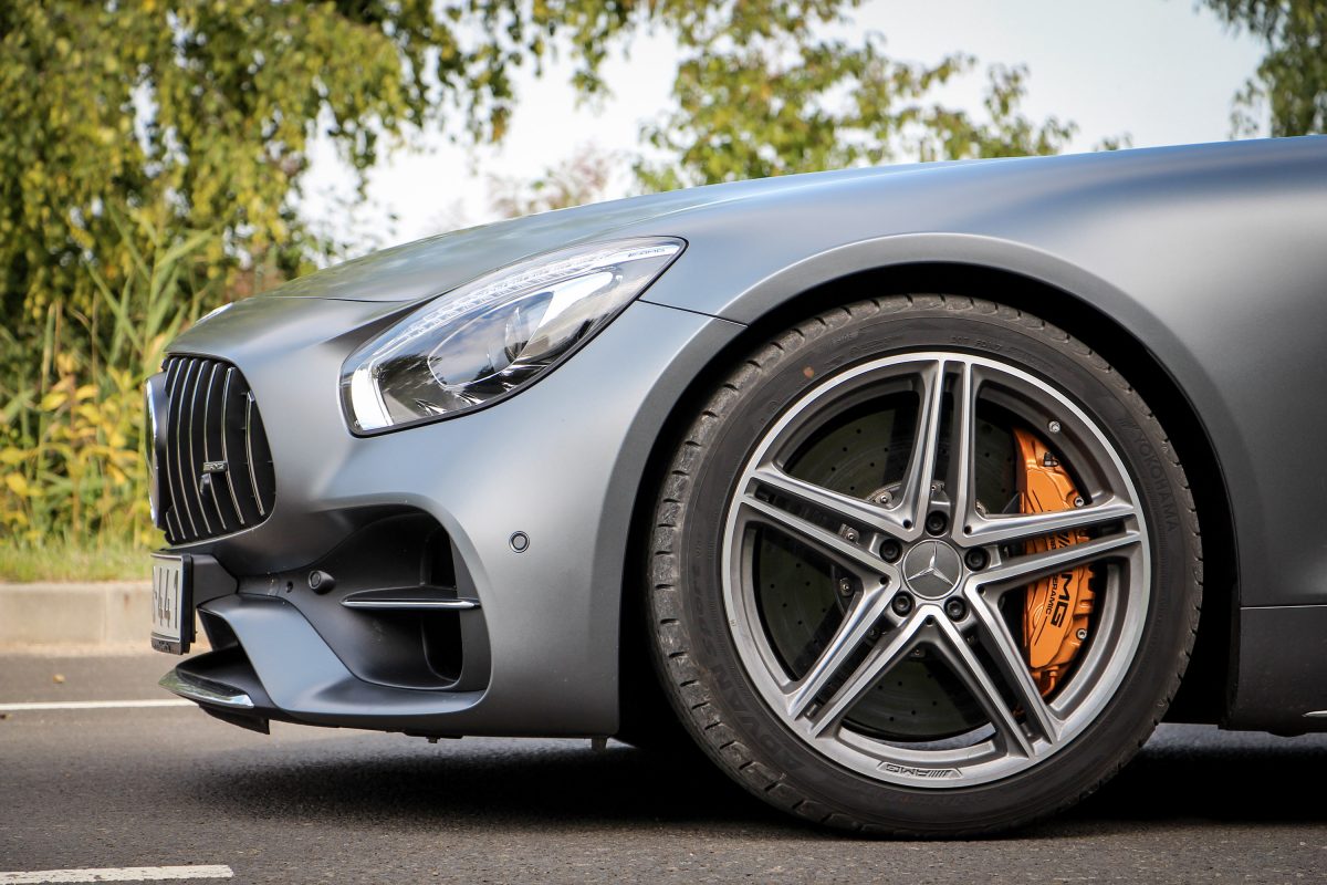 MERCEDES-AMG GT