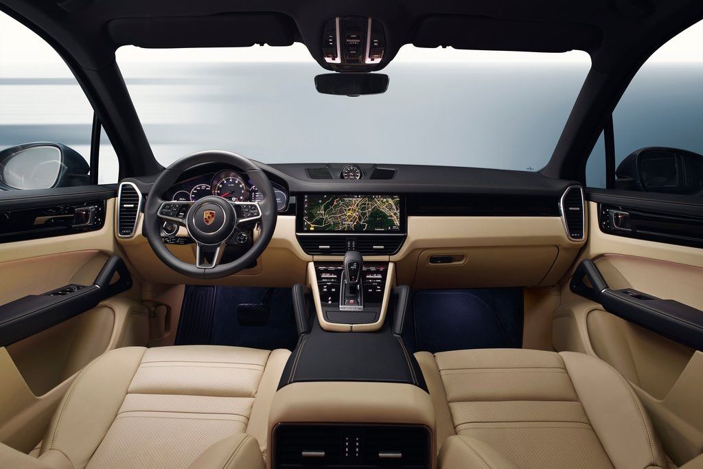 PORSCHE CAYENNE