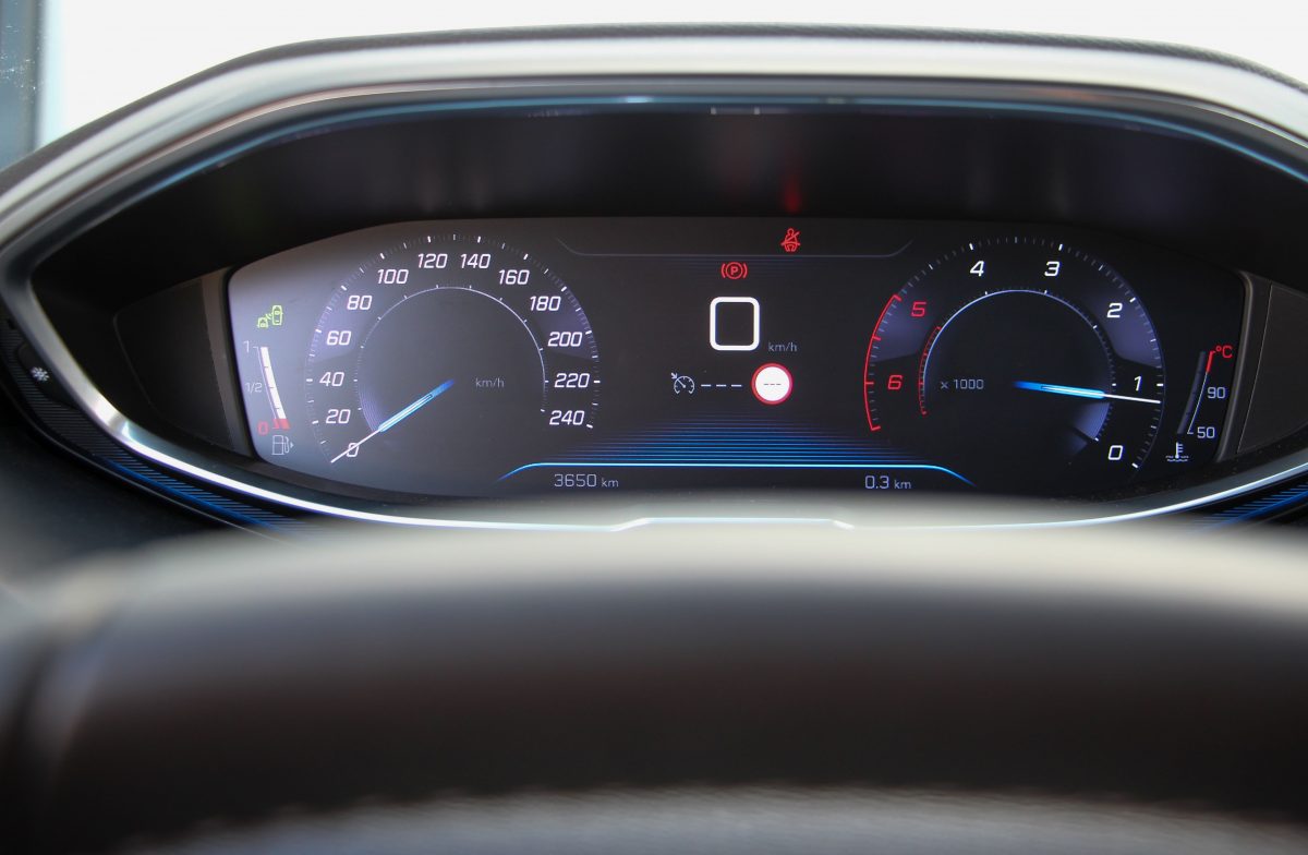PEUGEOT 5008