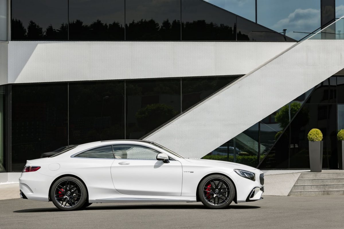 MERCEDES-BENZ S-OSZTÁLY