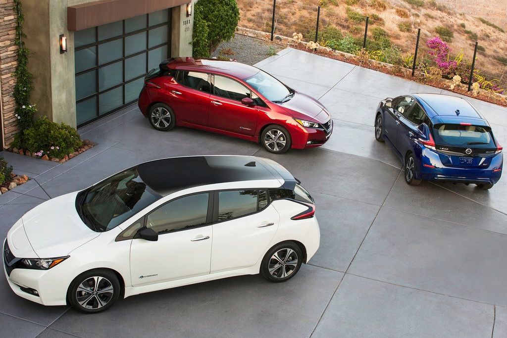 NISSAN LEAF