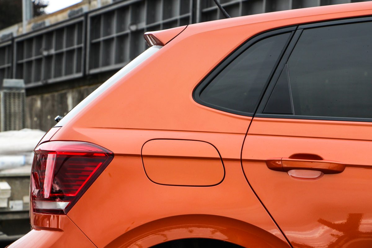 VOLKSWAGEN POLO