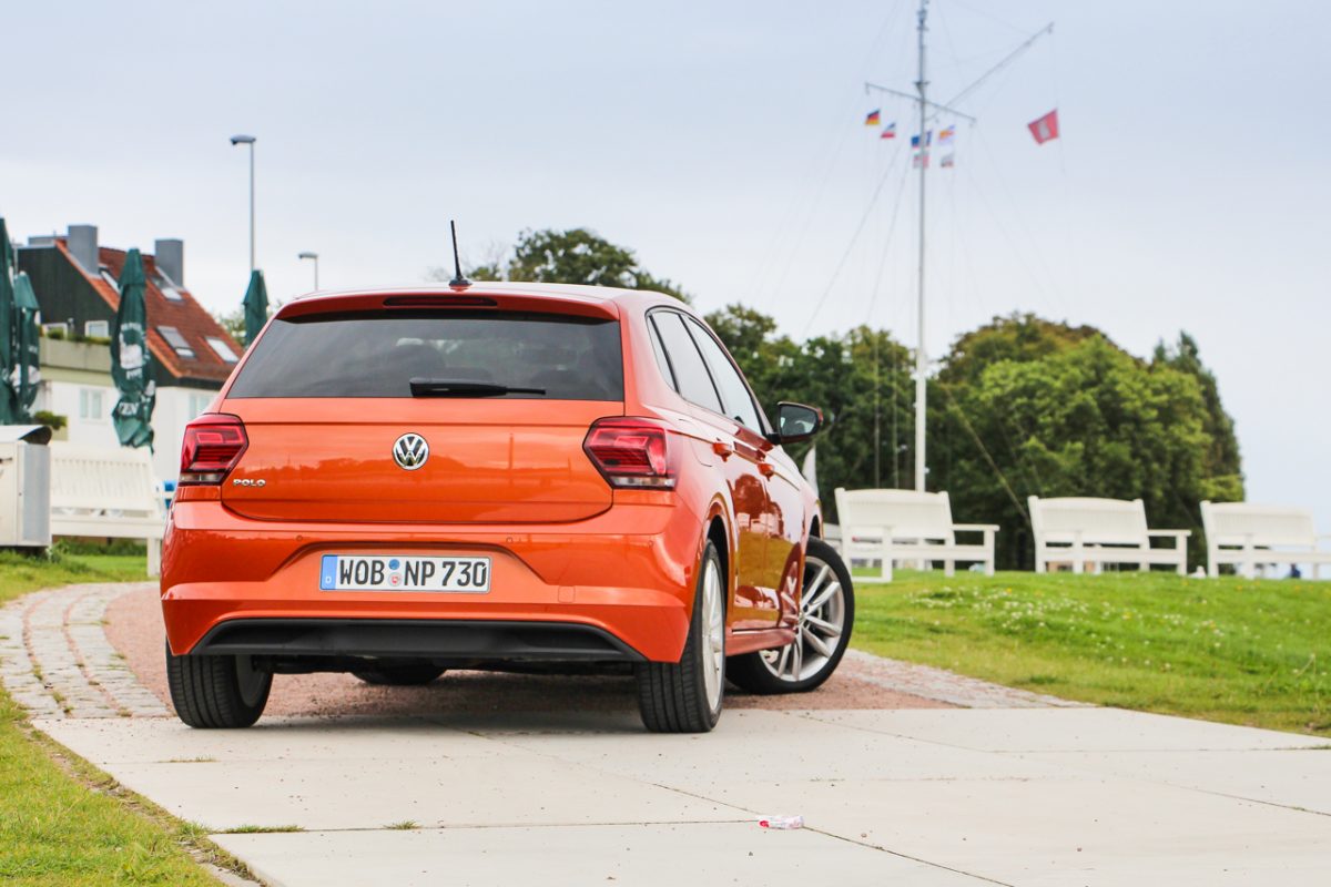 VOLKSWAGEN POLO