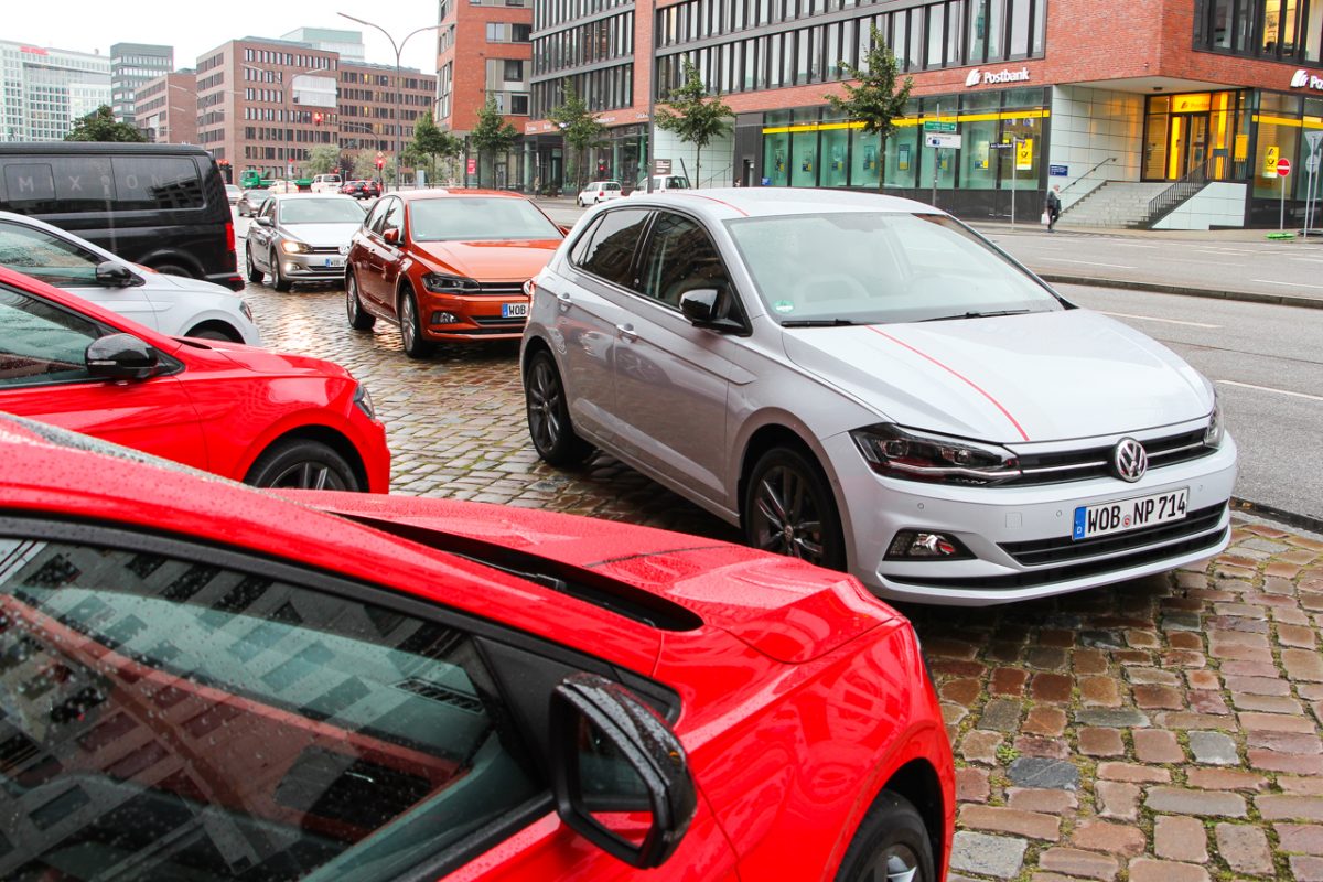 VOLKSWAGEN POLO