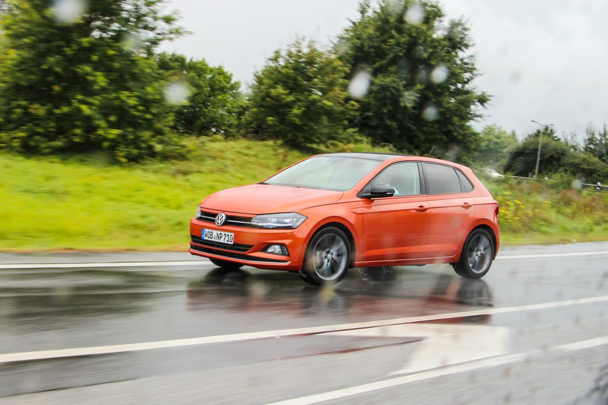 VOLKSWAGEN POLO