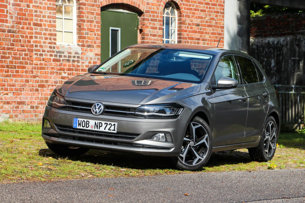 VOLKSWAGEN POLO
